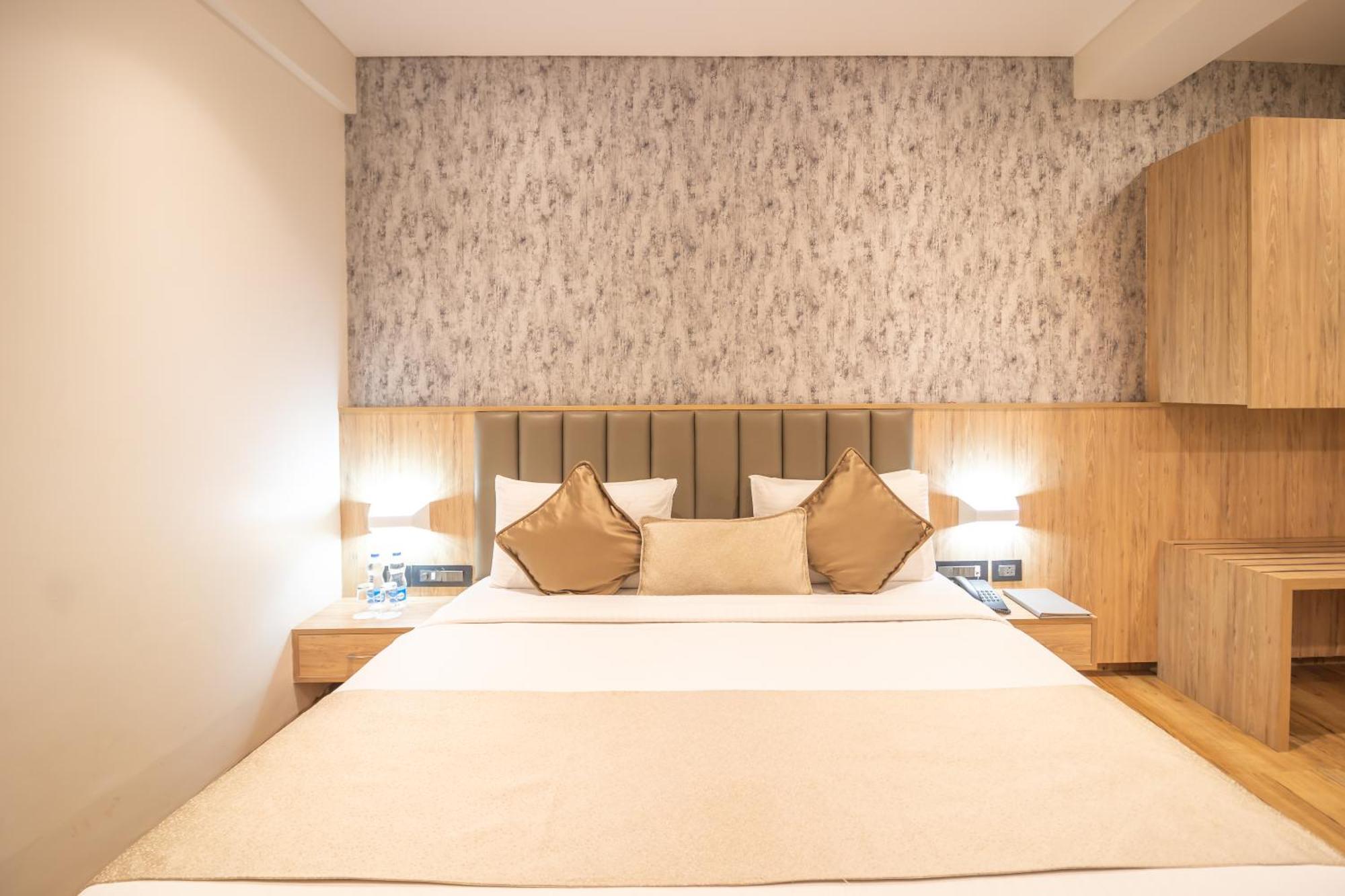 Hotel Celestiial , Candolim Kültér fotó