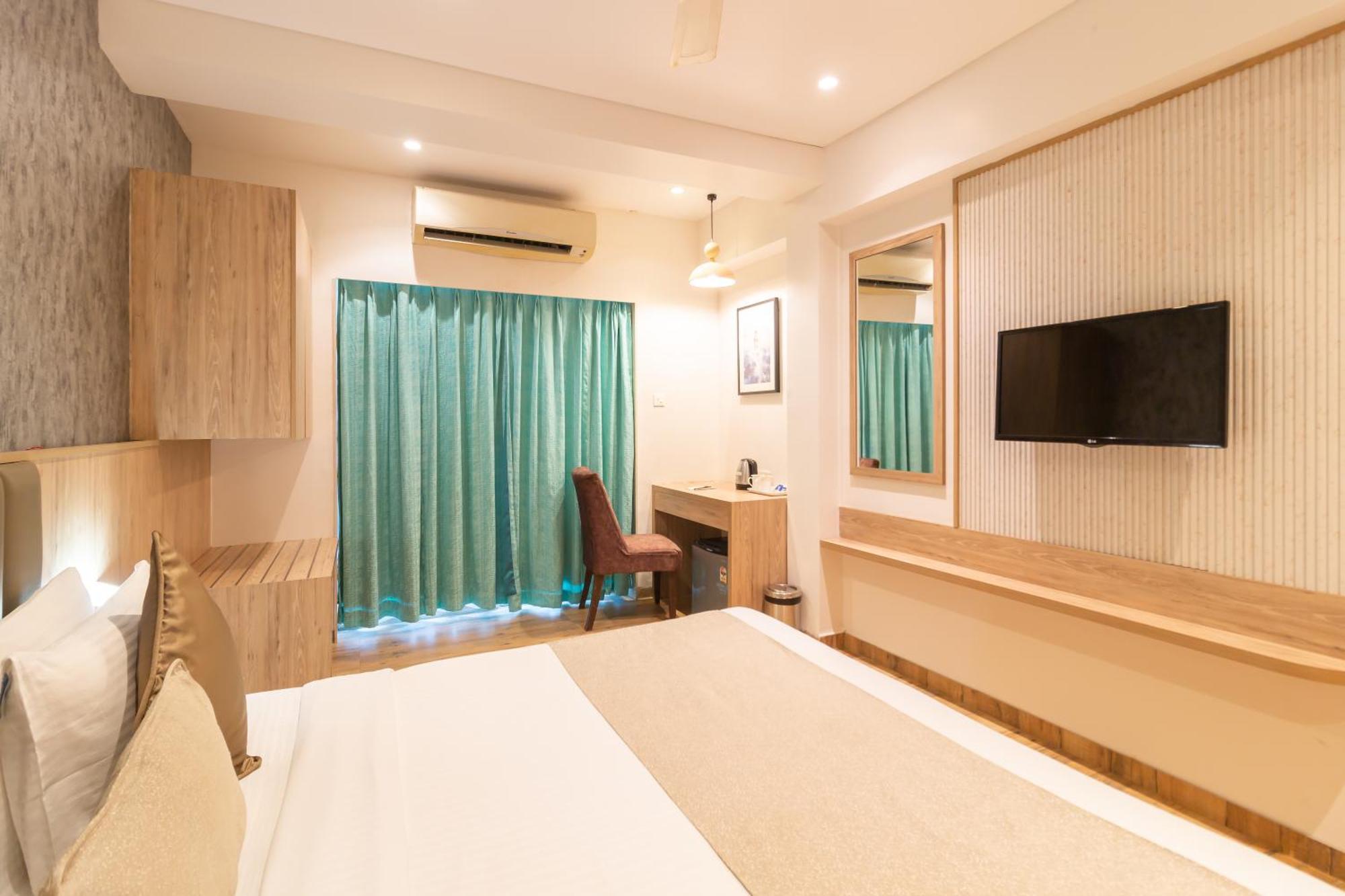 Hotel Celestiial , Candolim Kültér fotó
