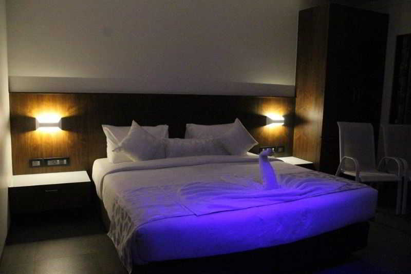 Hotel Celestiial , Candolim Kültér fotó