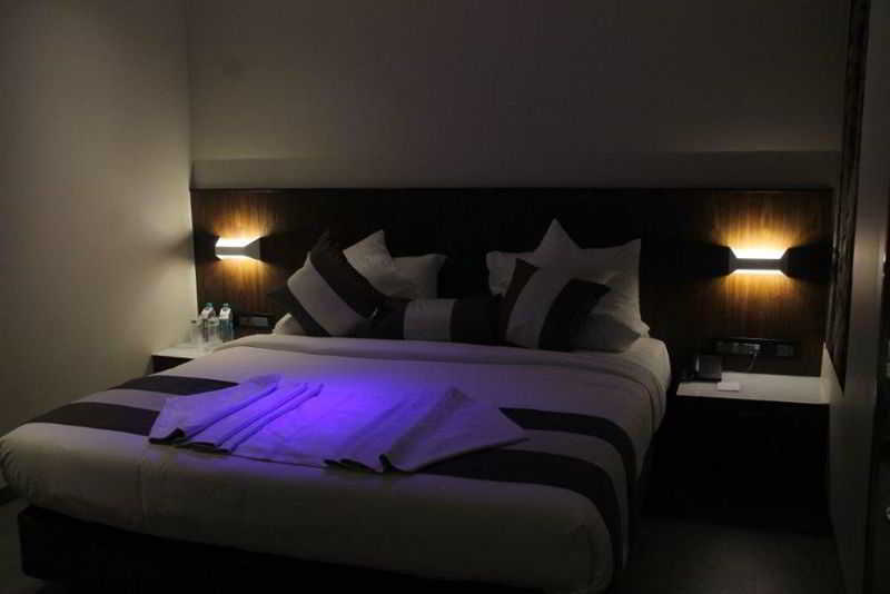 Hotel Celestiial , Candolim Kültér fotó
